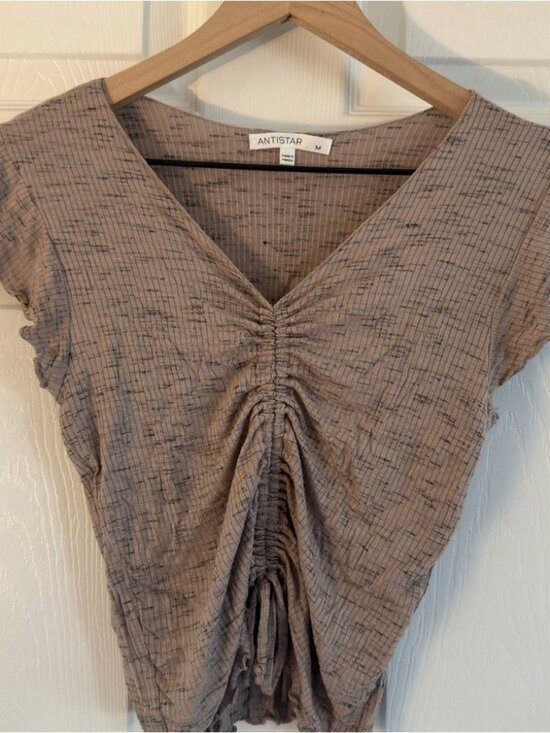 Tops - V-neck light weight brown tan blouse Cinched Top